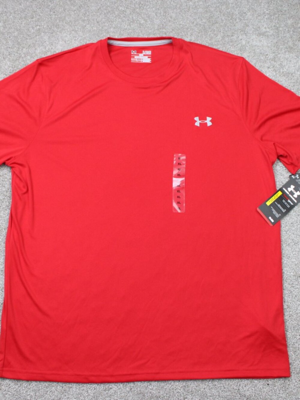 Under Armour Shirt NWT Mens XL Red UA Heatgear Loose Fit Short Sleeve Anti-Odor